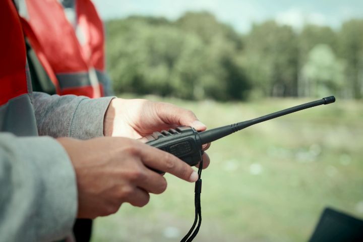 Top 5 Best Walkie-Talkies for Construction Sites
